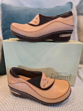 L'Artiste Burbank Clogs Leather Natural Size 37 (US 6.5/7)